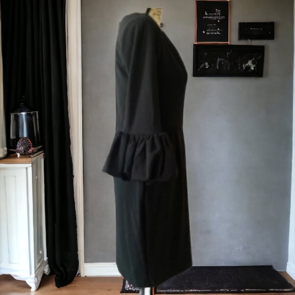 Alexia Admor Black Bell Sleeve Dress - Picture 7 of 12